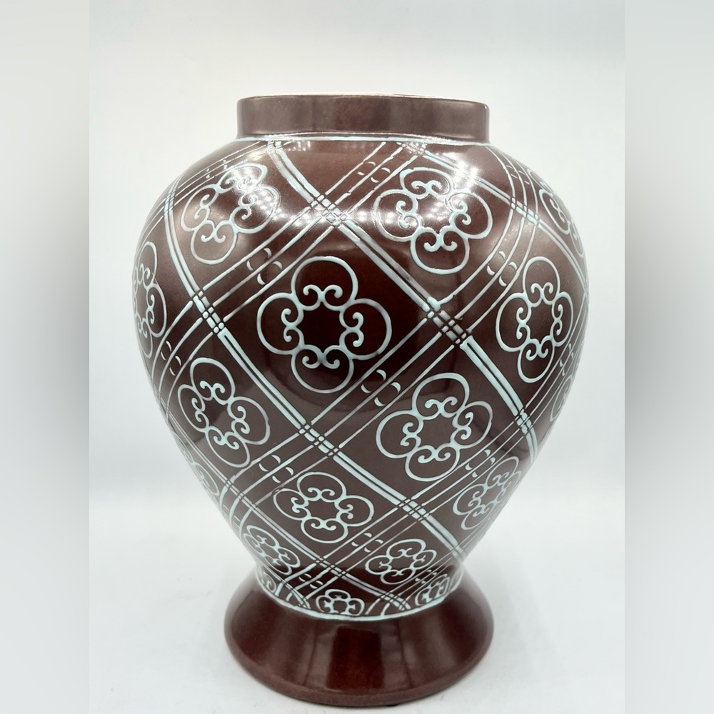 ORIENTAL URN VASE Japanese Brown Glazed Blue Jar Floral Raised Paint 10” T EUC
